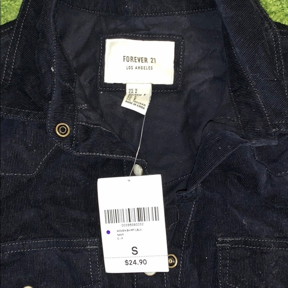 Clothes - Picture 3 of 3